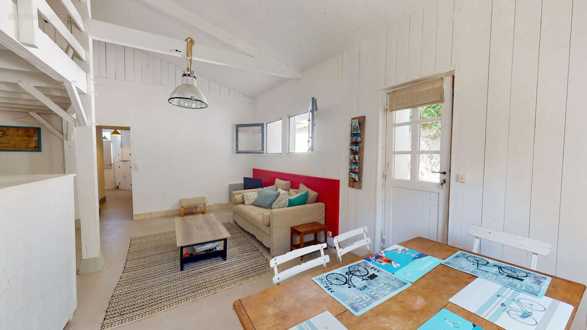 Adorable maison avec cour - photo 3