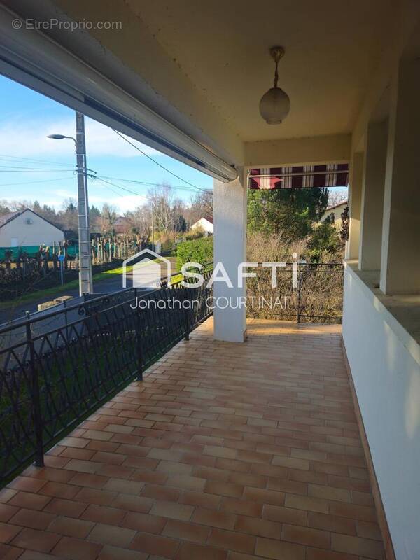 Photo 1 - Maison à BRUGHEAS