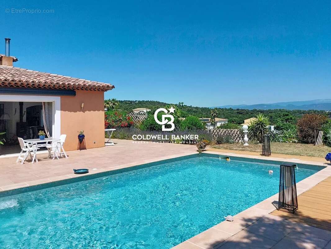 Saint-Aygulf – Élégante propriété familiale avec appartement indépendant, piscine et cadre naturel d'exception. - photo 23