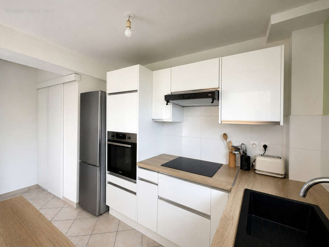 EXCLUSIVITÉ   Coup de coeur à Moudong ! T3 rénové en rez-de-chaussée dans résidence sécurisée avec piscine à B - photo 2