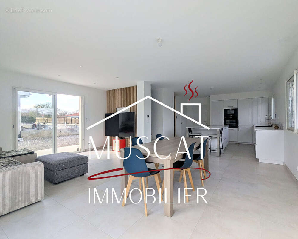 Maison à VILLEFONTAINE