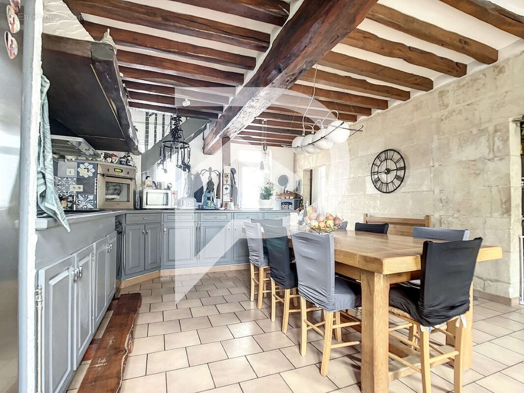 Maison à MONTIGNY-LENGRAIN