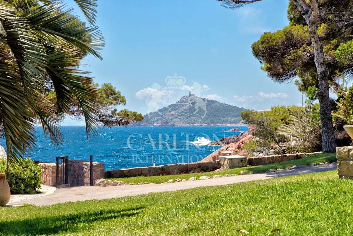 EXCLUSIVITÉ – Demeure Méditerranéenne avec accès privé à la mer - photo 20