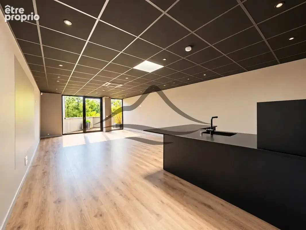 Locaux professionnels - 223m2 - Bureaux - Gresy-Sur-Aix - photo 2