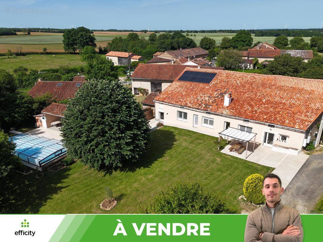Maison à GENOUILLE