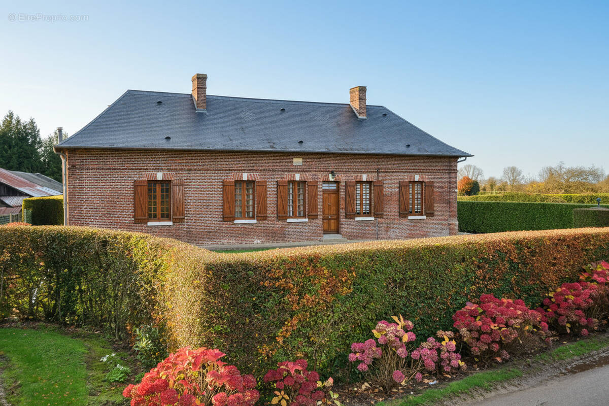 EXT devant 2 - Maison à CONTEVILLE