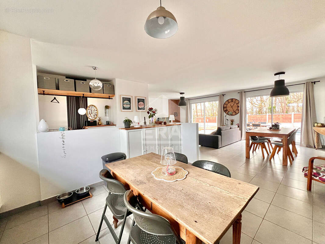 Maison à BELIN-BELIET