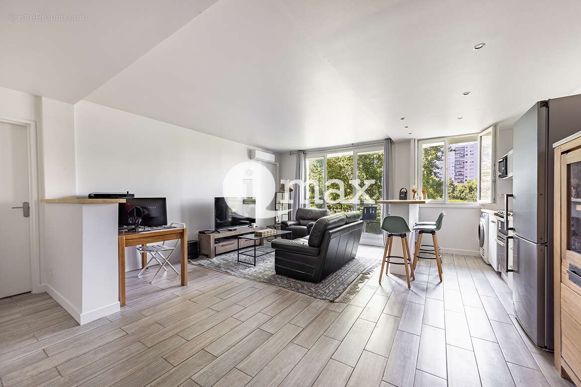 Appartement à LEVALLOIS-PERRET