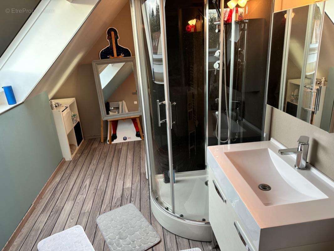 Magnifique maison contemporaine de 300 m² avec piscine intérieure et 5 chambres - photo 58