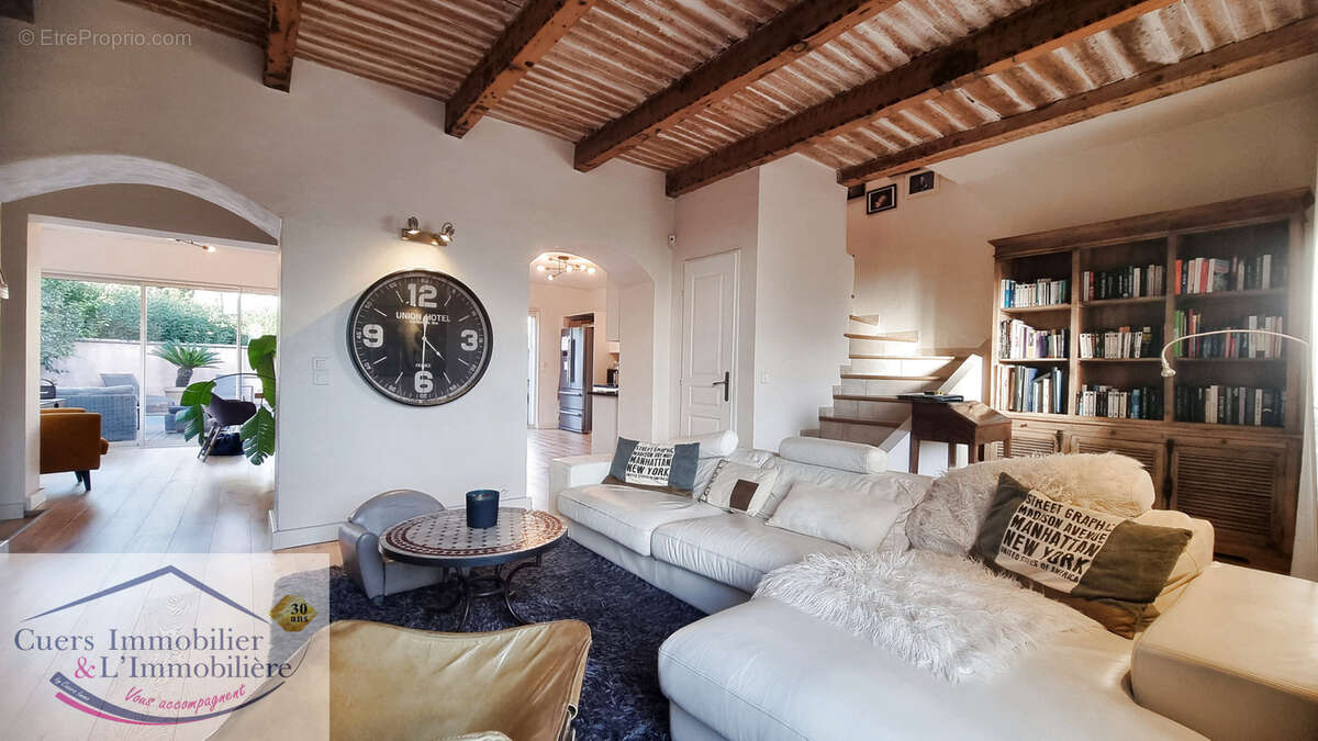 Maison à HYERES