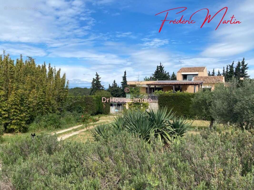 Maison 327 m² à Uzes  - photo 6