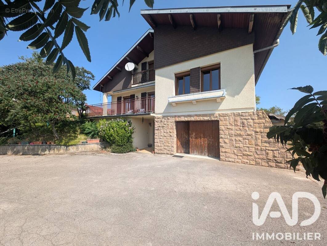 Photo 1 - Maison à VIRY