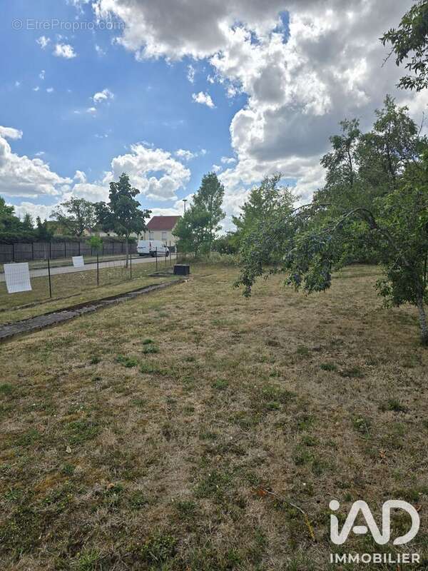 Terrain 340 m² à Neuves-Maisons  - photo 5