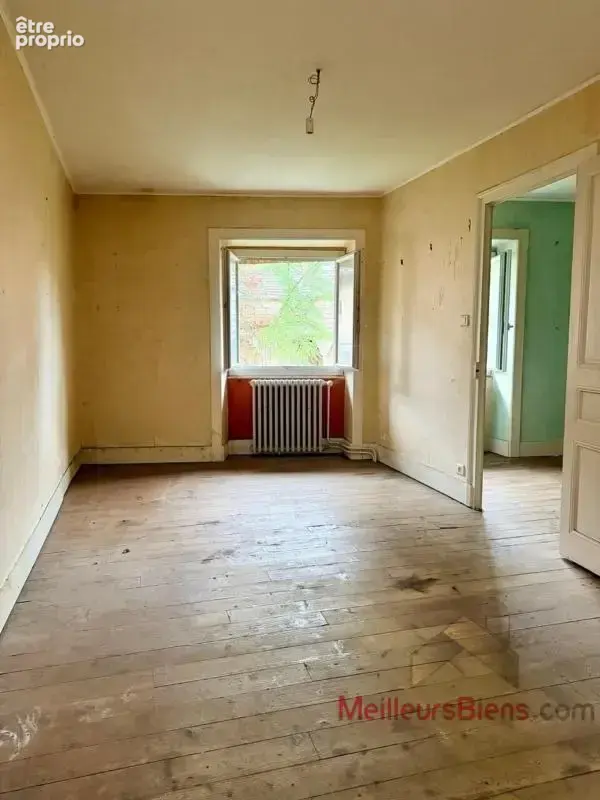 Maison de ville mitoyenne sur 3 niveaux à rénover - Spécial investisseur - Possibilité 3 logements - photo 3
