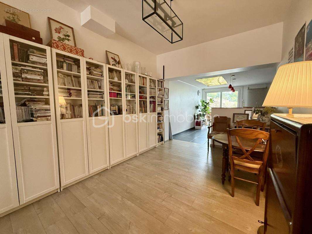 Maison à QUESNOY-SUR-DEULE