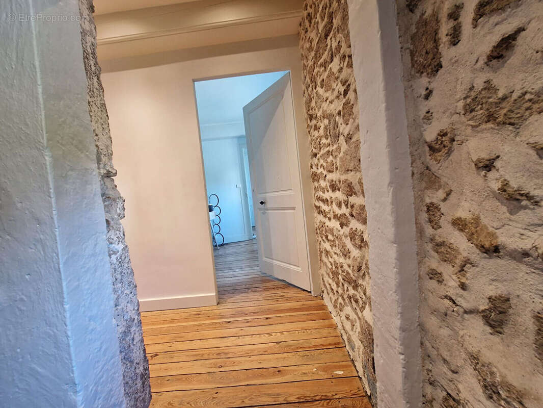 Maison à SOUCIEU-EN-JARREST