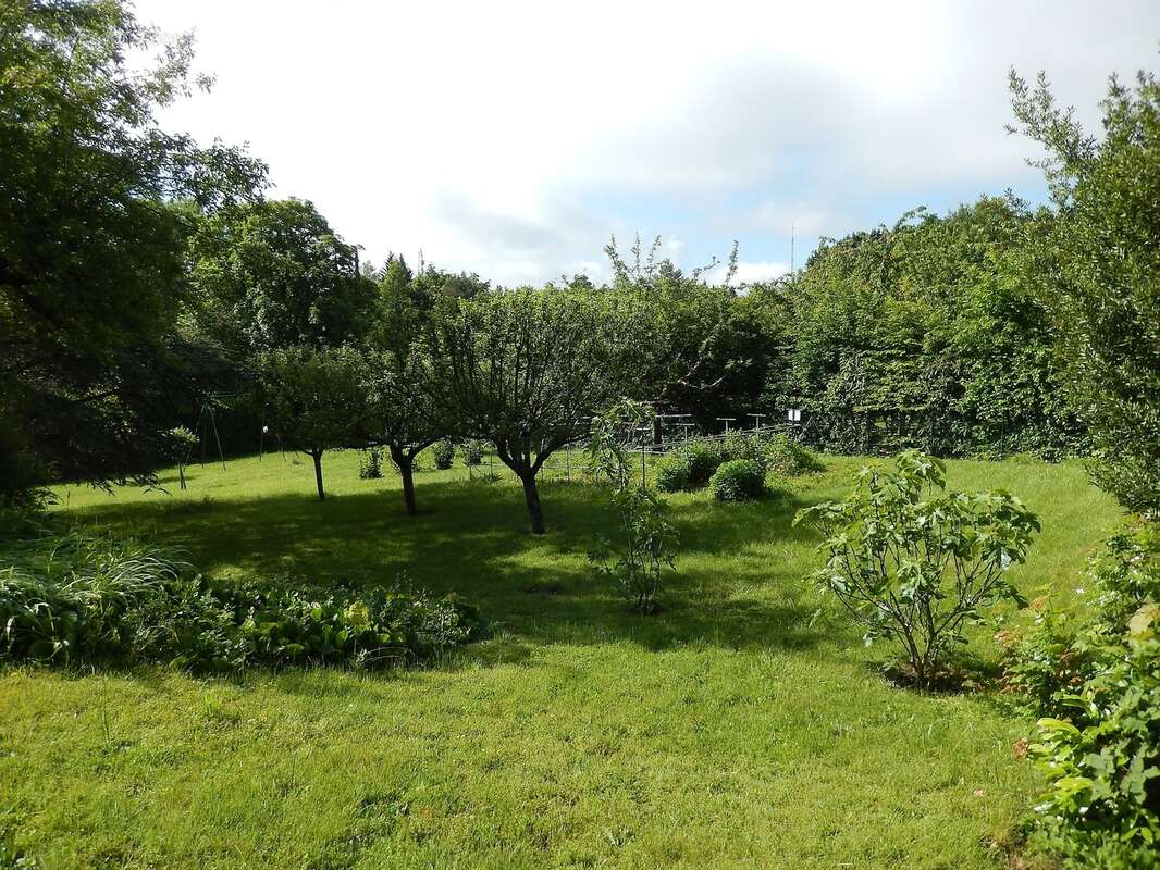 Jardin de la propriété à vendre à Vétraz Monthoux - Maison à VETRAZ-MONTHOUX