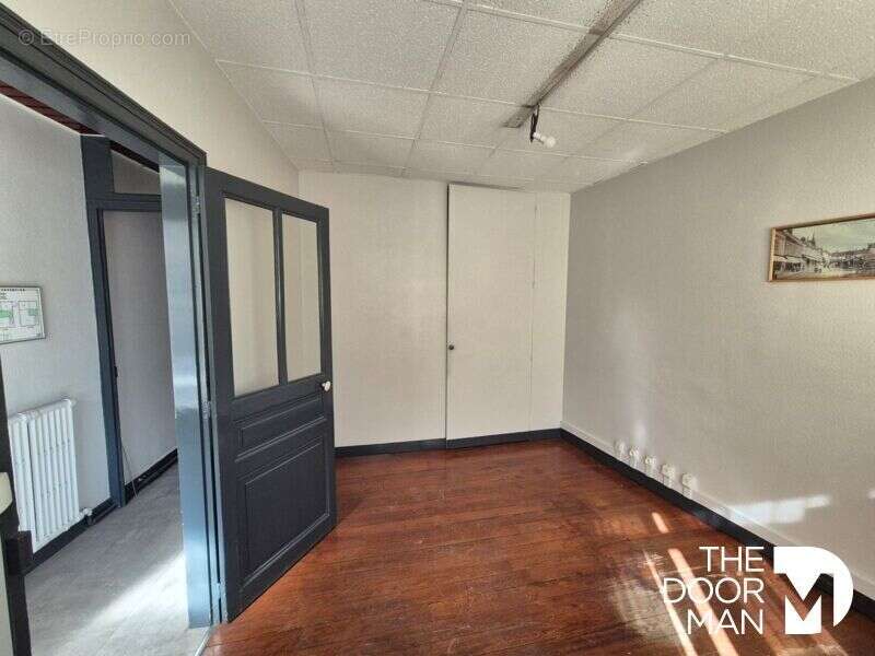 Appartement à AUNEAU