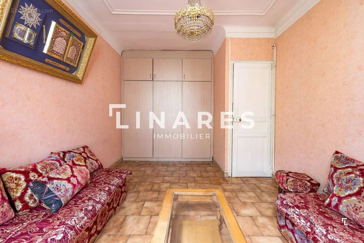 Appartement à MARSEILLE-1E