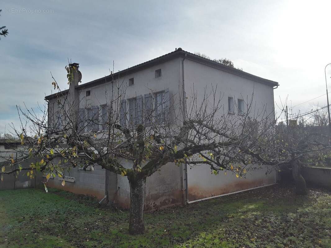 Ancienne auberge  fort potentiel - photo 21