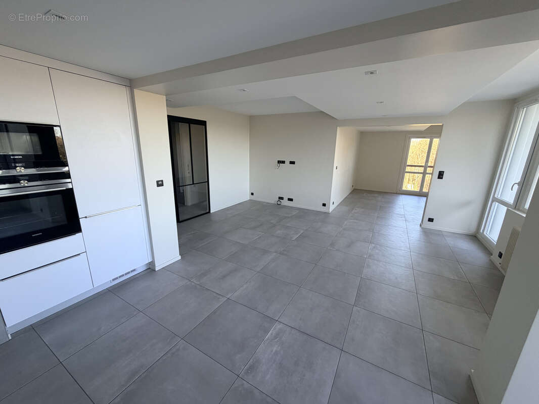 Appartement 3 chambres avec piscine à Cormontreuil - photo 3
