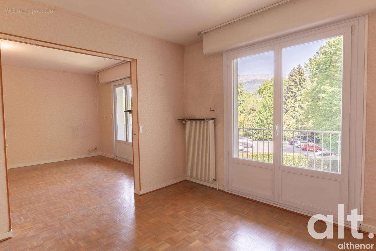 Appartement à ANNECY-LE-VIEUX