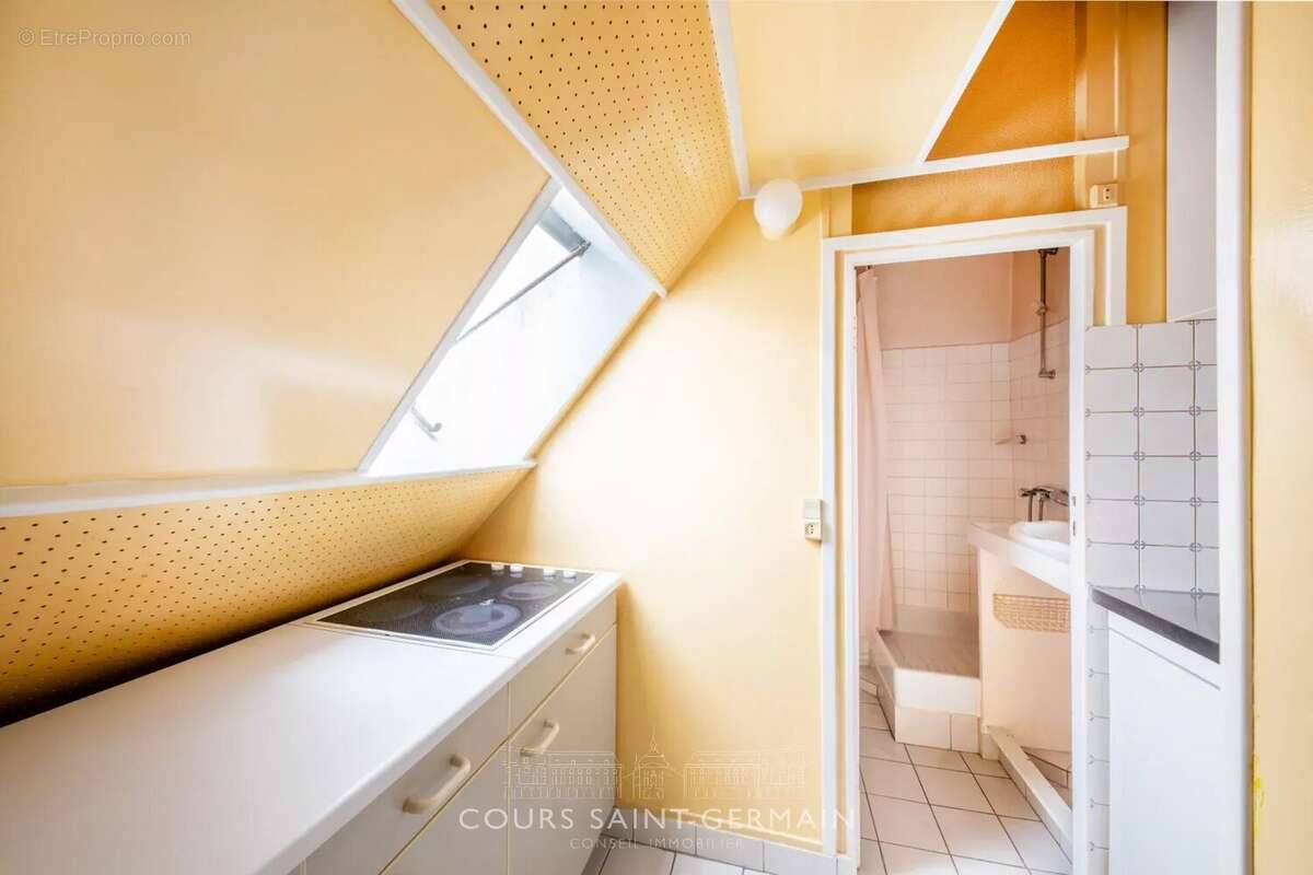 Appartement à PARIS-3E