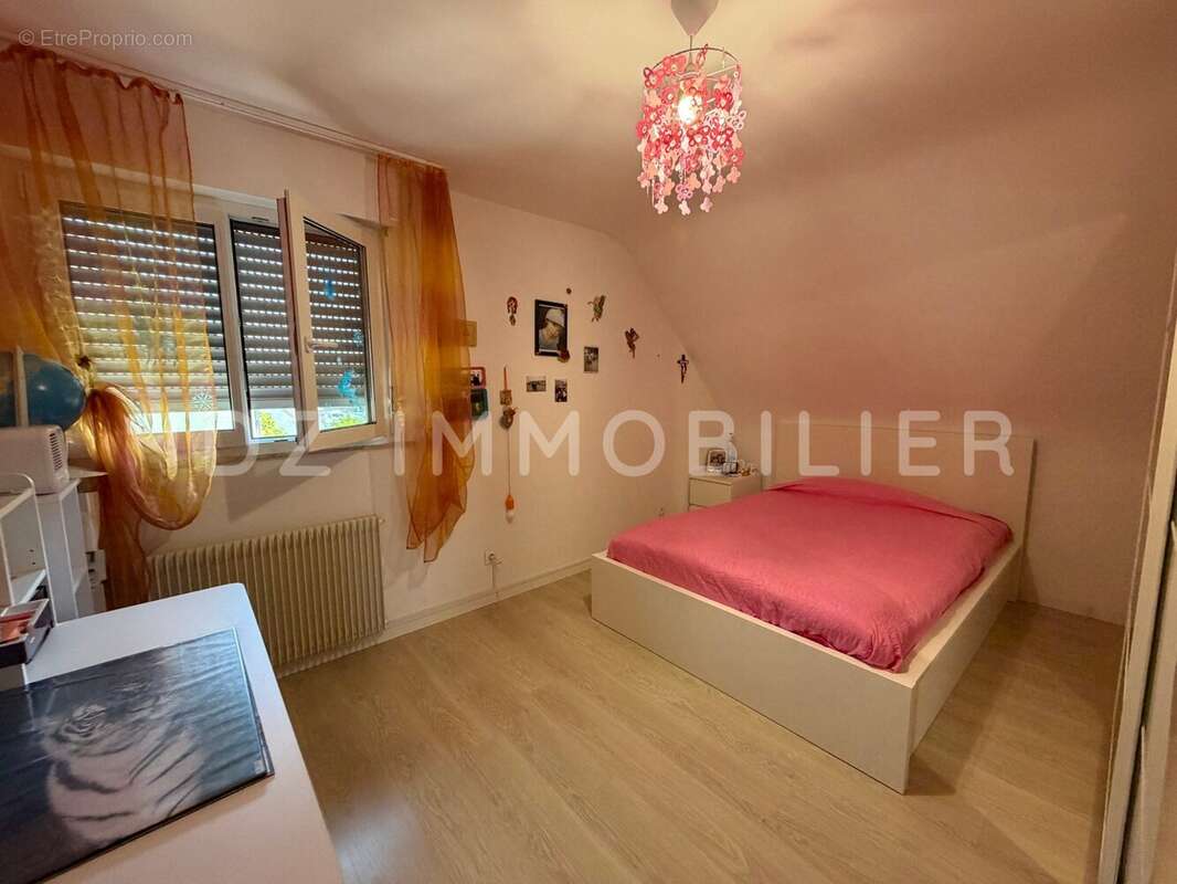 Maison 108 m² à Saint-Louis  - photo 7