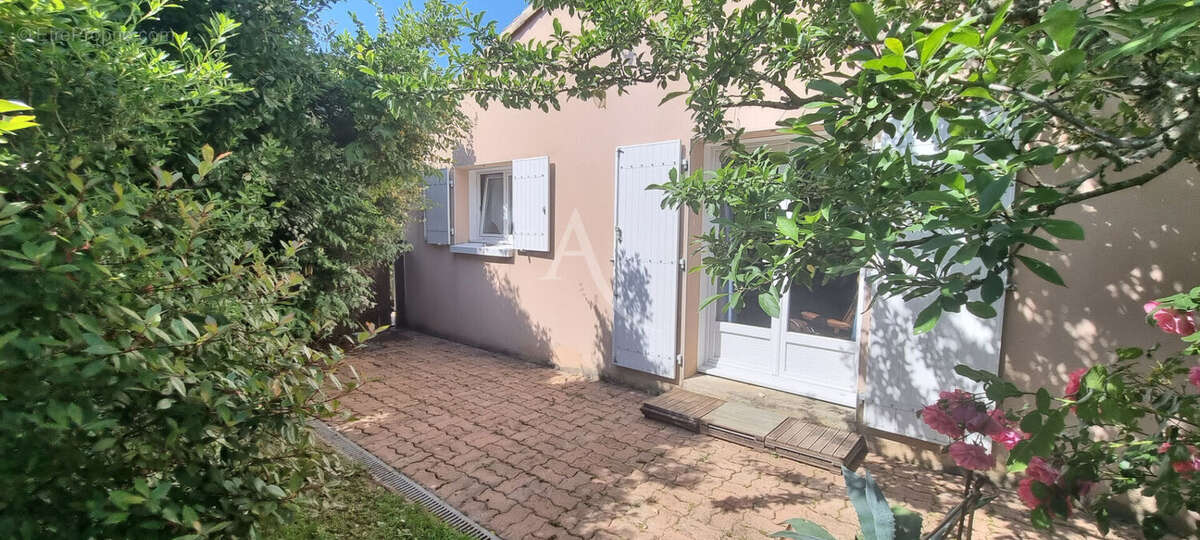 Maison à SAINT-REVEREND