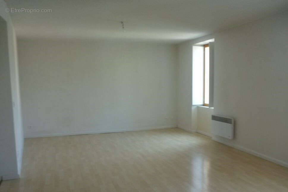Appartement à LEZIGNAN-CORBIERES