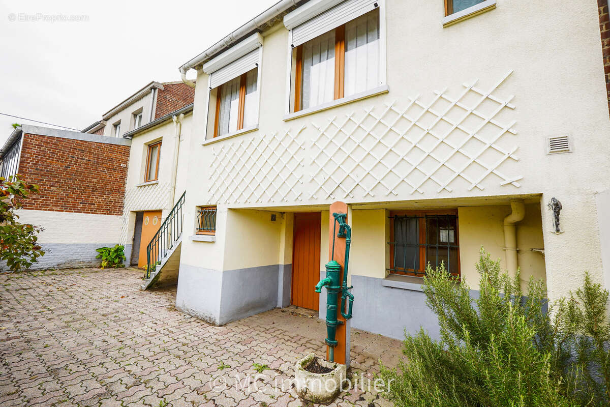 Maison à ILLIES