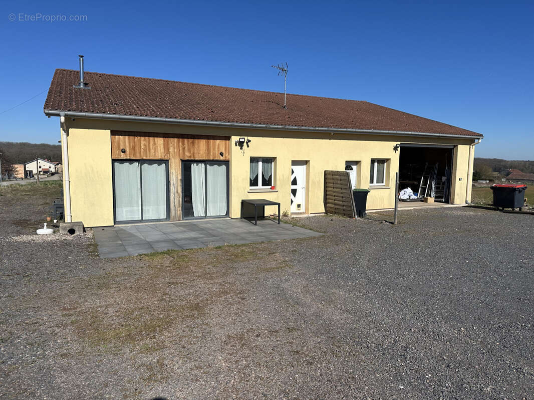 Appartement à DIGNONVILLE