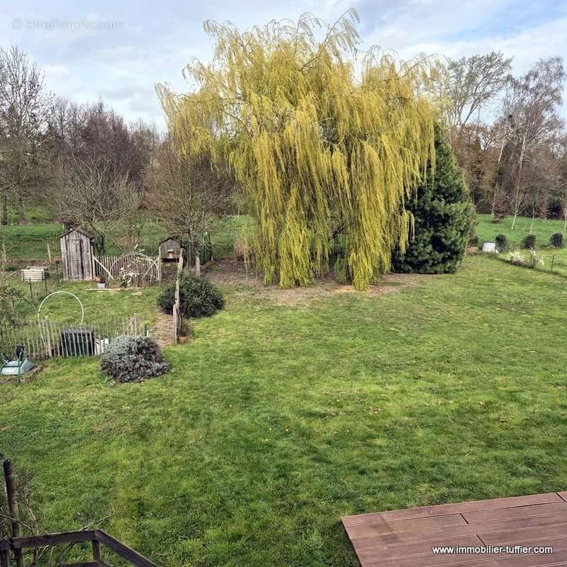 Maison à SAVIGNE-L'EVEQUE