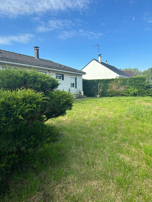 Maison à GROFFLIERS