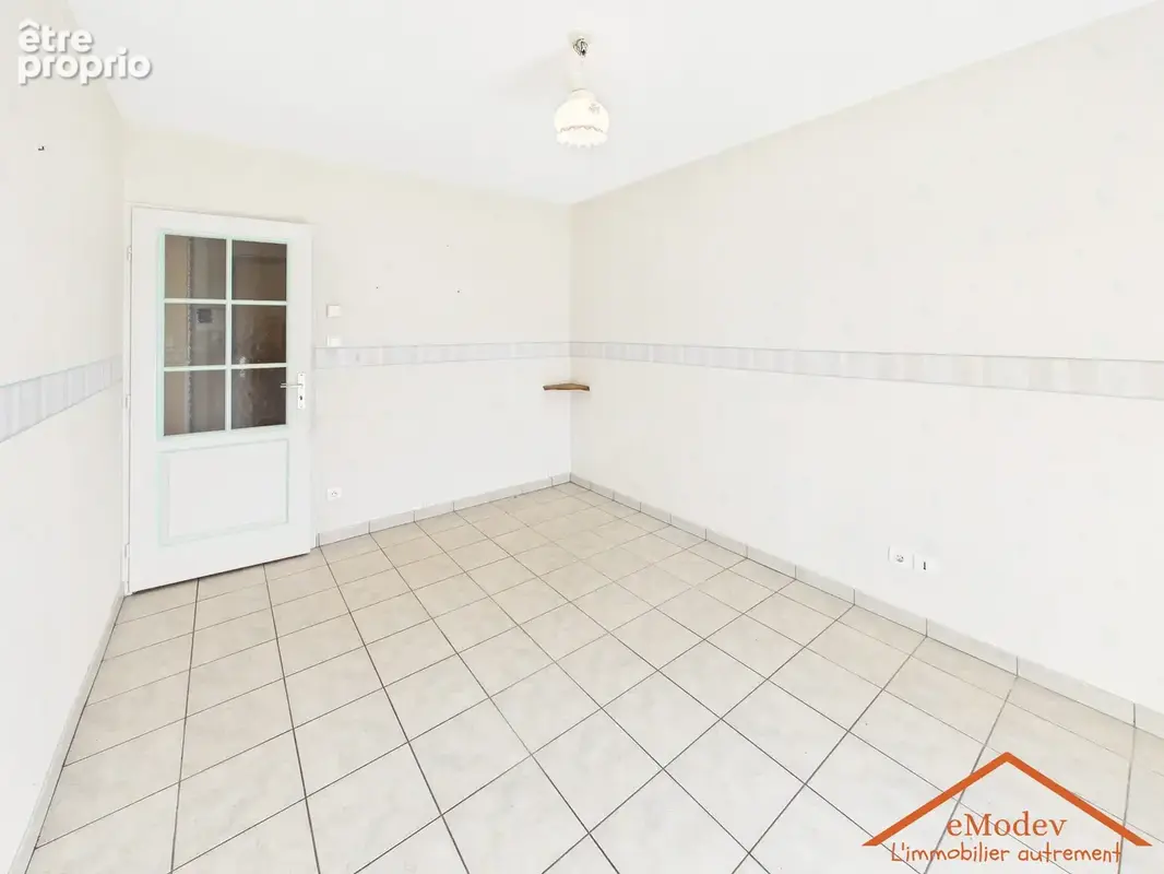 Appartement 3 pièces 72 m² à vendre à Thaon-Les-Vosges (88150) - photo 5