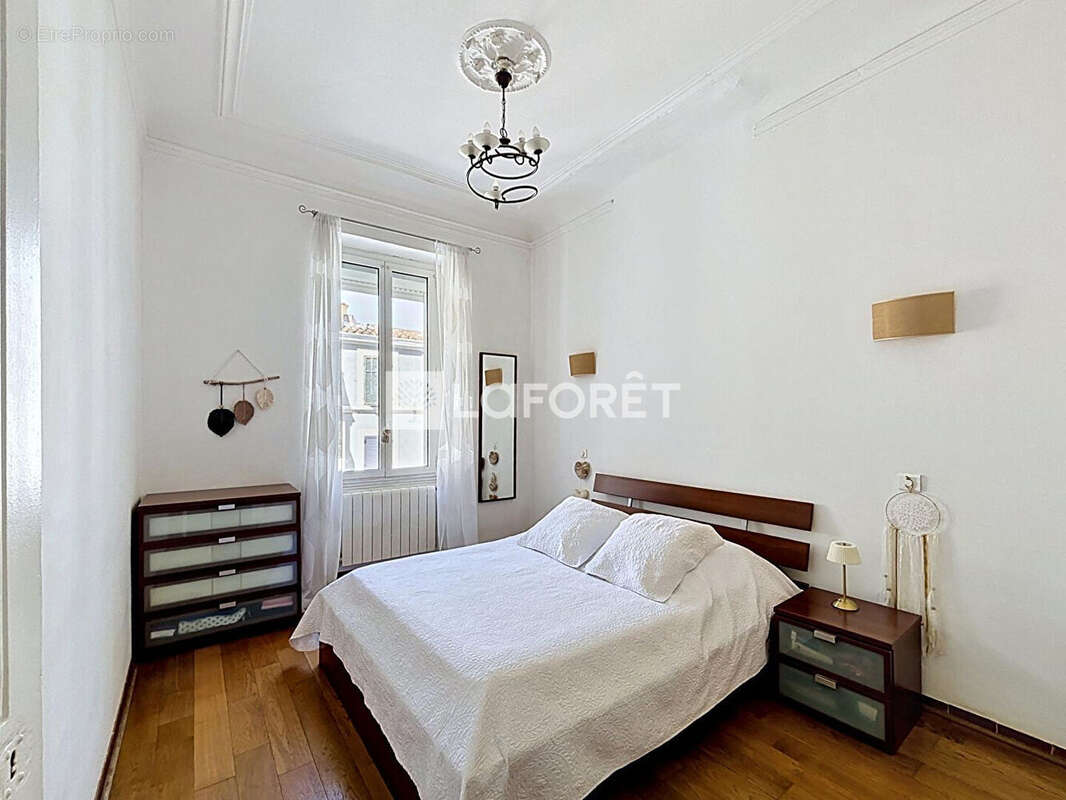 Appartement à MARSEILLE-7E