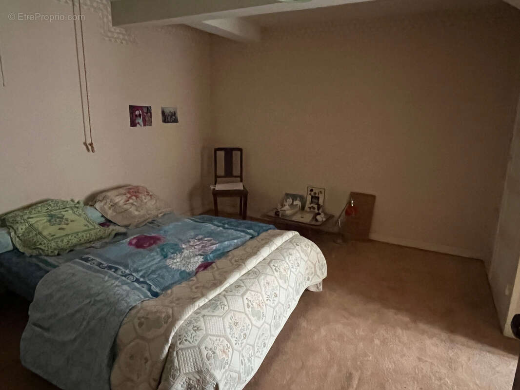 Maison à COUSSAC-BONNEVAL