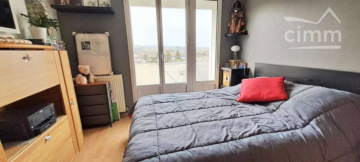 Appartement à LA TOUR-DU-PIN