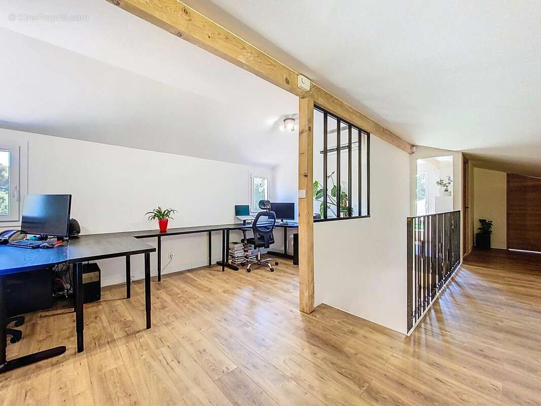 Maison à LA GAUDE