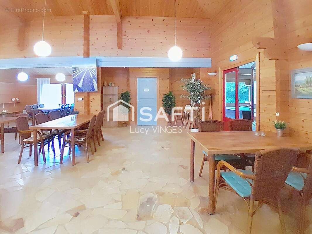 Photo 6 - Commerce à MAUROUX