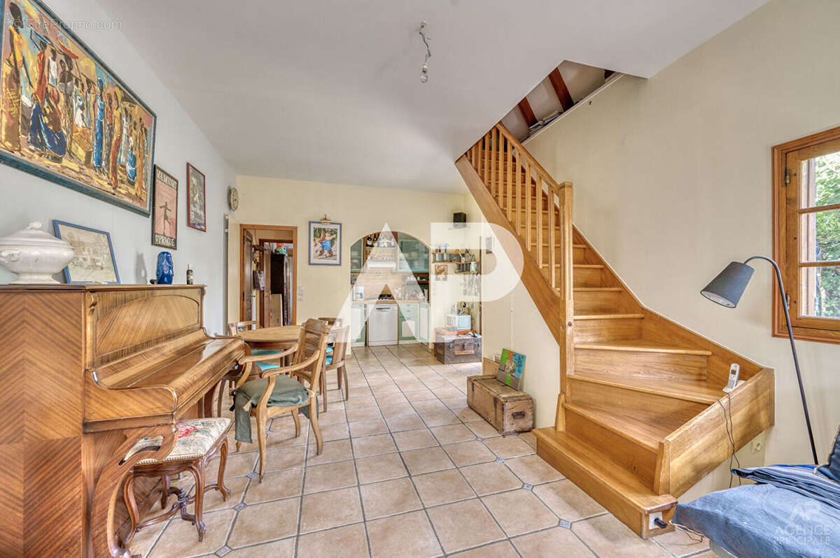 Maison Rueil Malmaison 4 pièce(s) 75m2 - photo 5