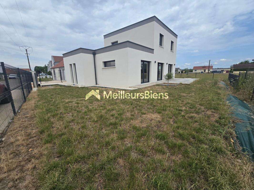 Maison 6 pièces avec suite parentale et garage à Collonges-et-Premières - photo 2