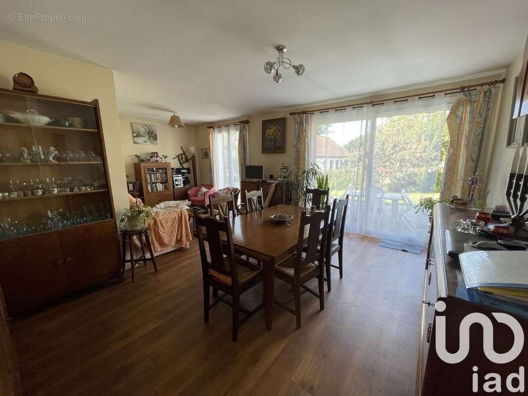 Photo 2 - Maison à JOUY-SUR-MORIN