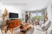 Appartement à LEVALLOIS-PERRET