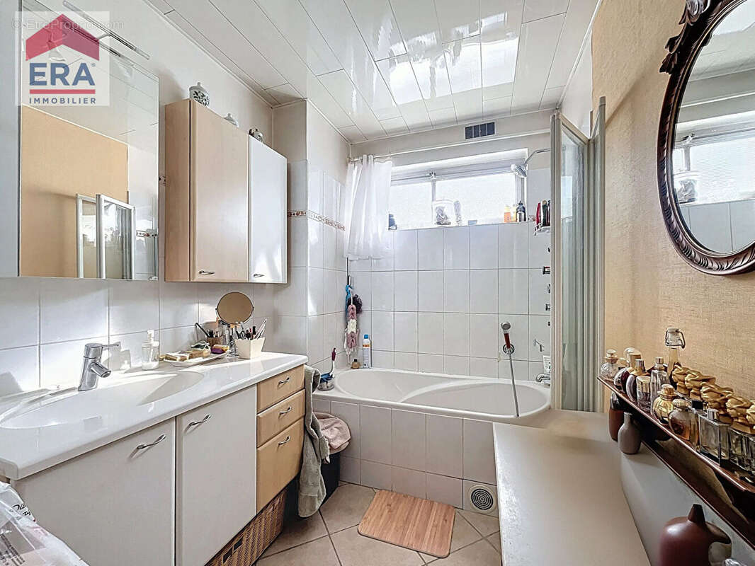 Appartement à IVRY-SUR-SEINE