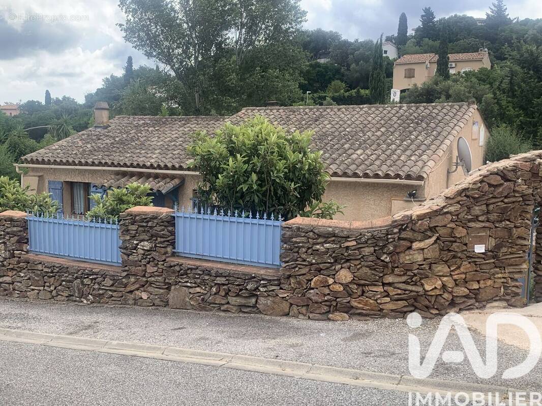 Photo Maison à Cavalaire-Sur-Mer au prix de 520 000€