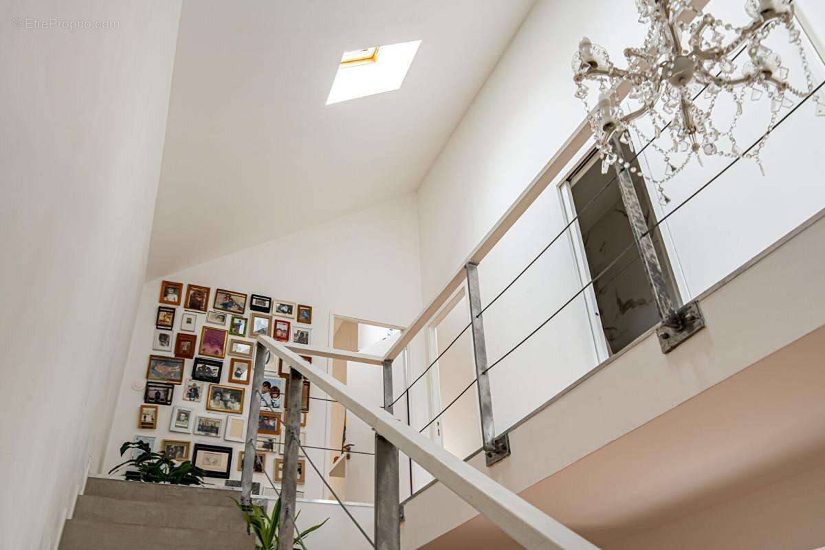 Maison  D'architecte   à Villiers Saint Frederic 7 pièce(s) 187 m2 - photo 7
