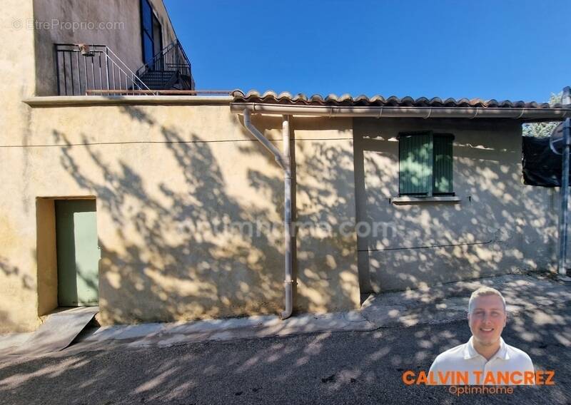 Appartement à SAINT-BRES