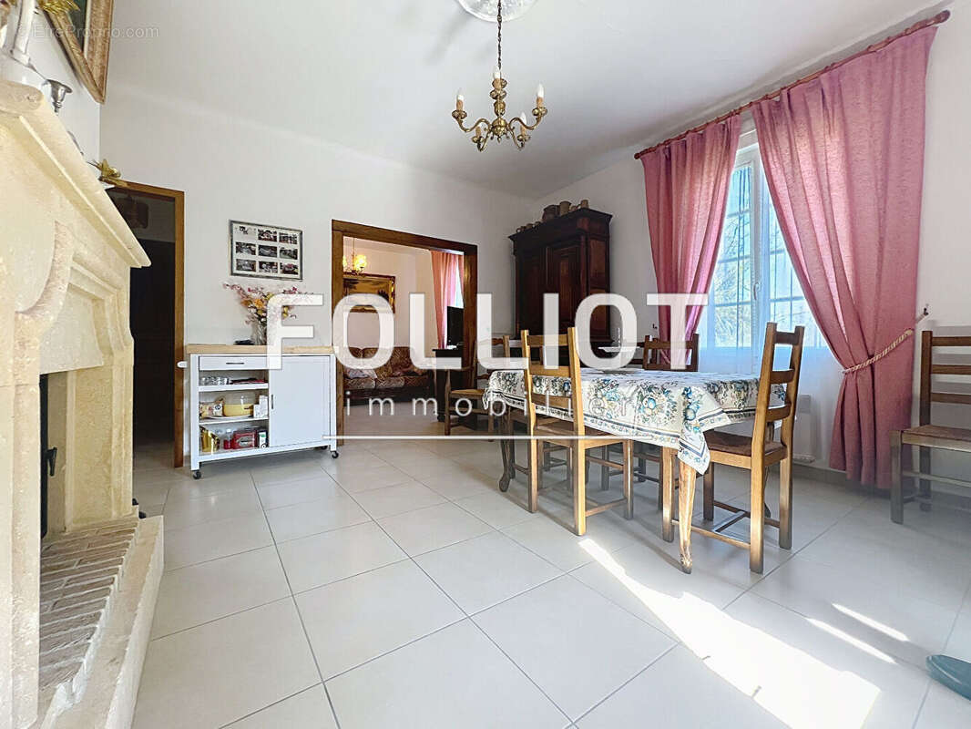 Maison à AMAYE-SUR-SEULLES