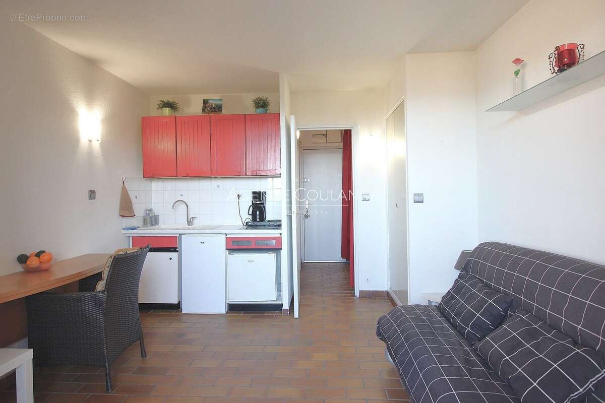 Appartement à SAINT-CYR-SUR-MER